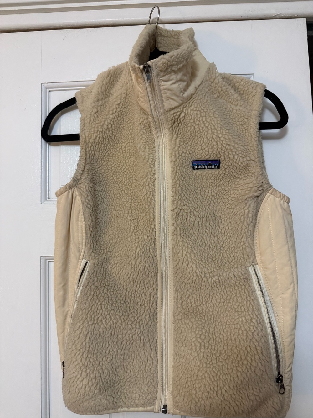 Patagonia Off-White Sherpa Fleece Vest